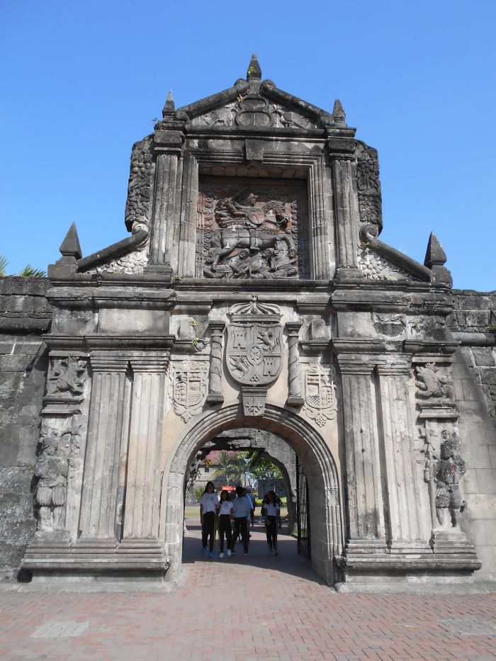Brama wejściowa do Fortu Santiago