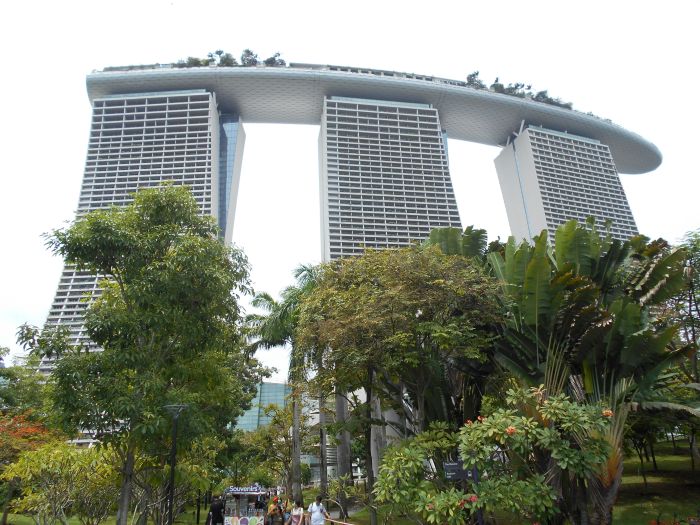 Hotel Marina Bay Sand - symbol współczesnej architektury w Singapurze