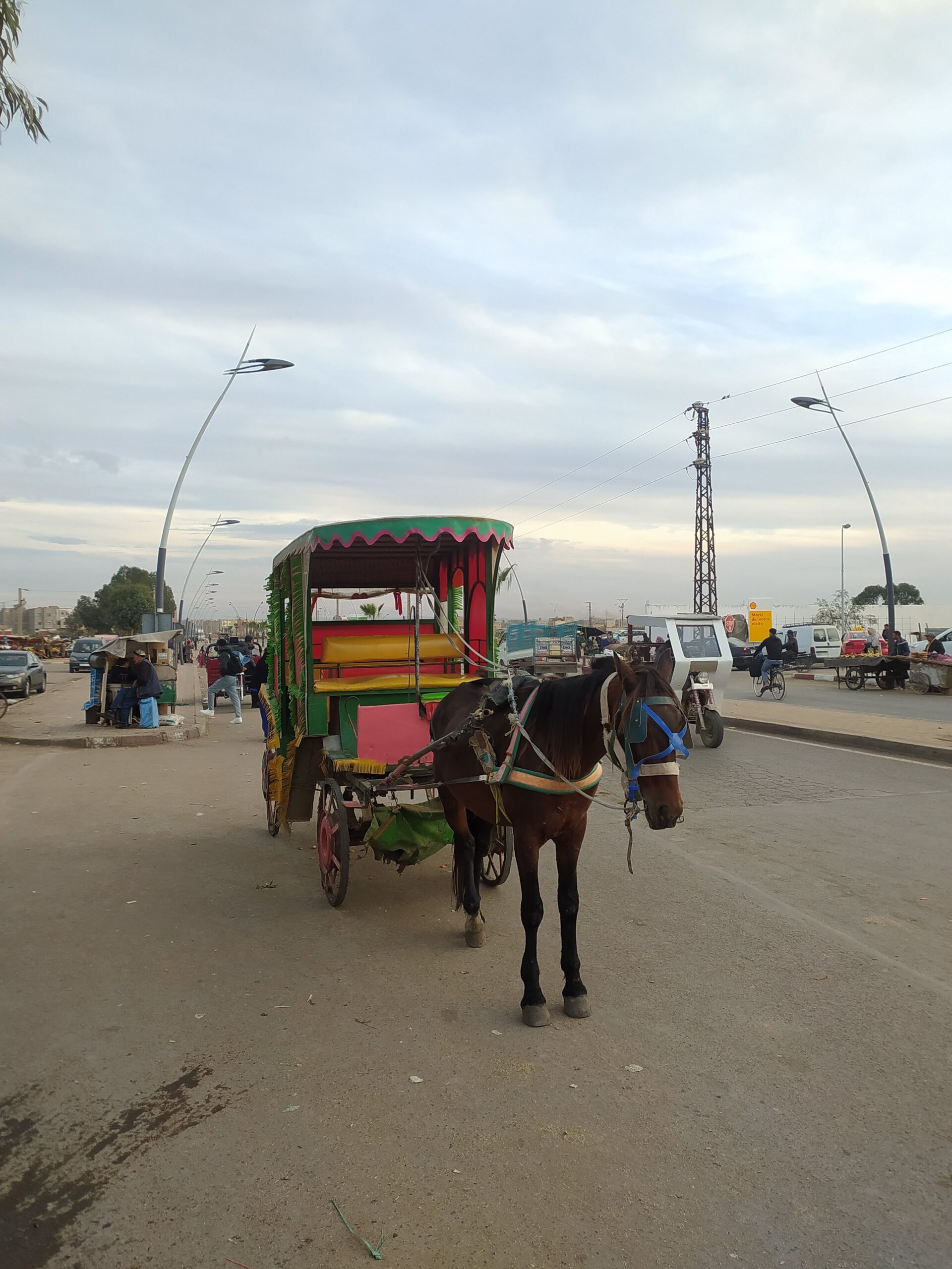 Są różne sposoby podróżowania do Marrakeszu