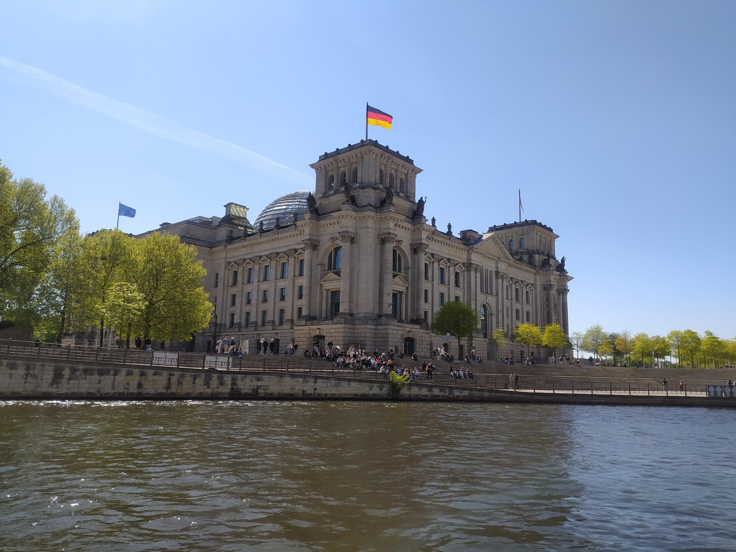 Katedra Berlińska widziana zza rzeki Sprewa