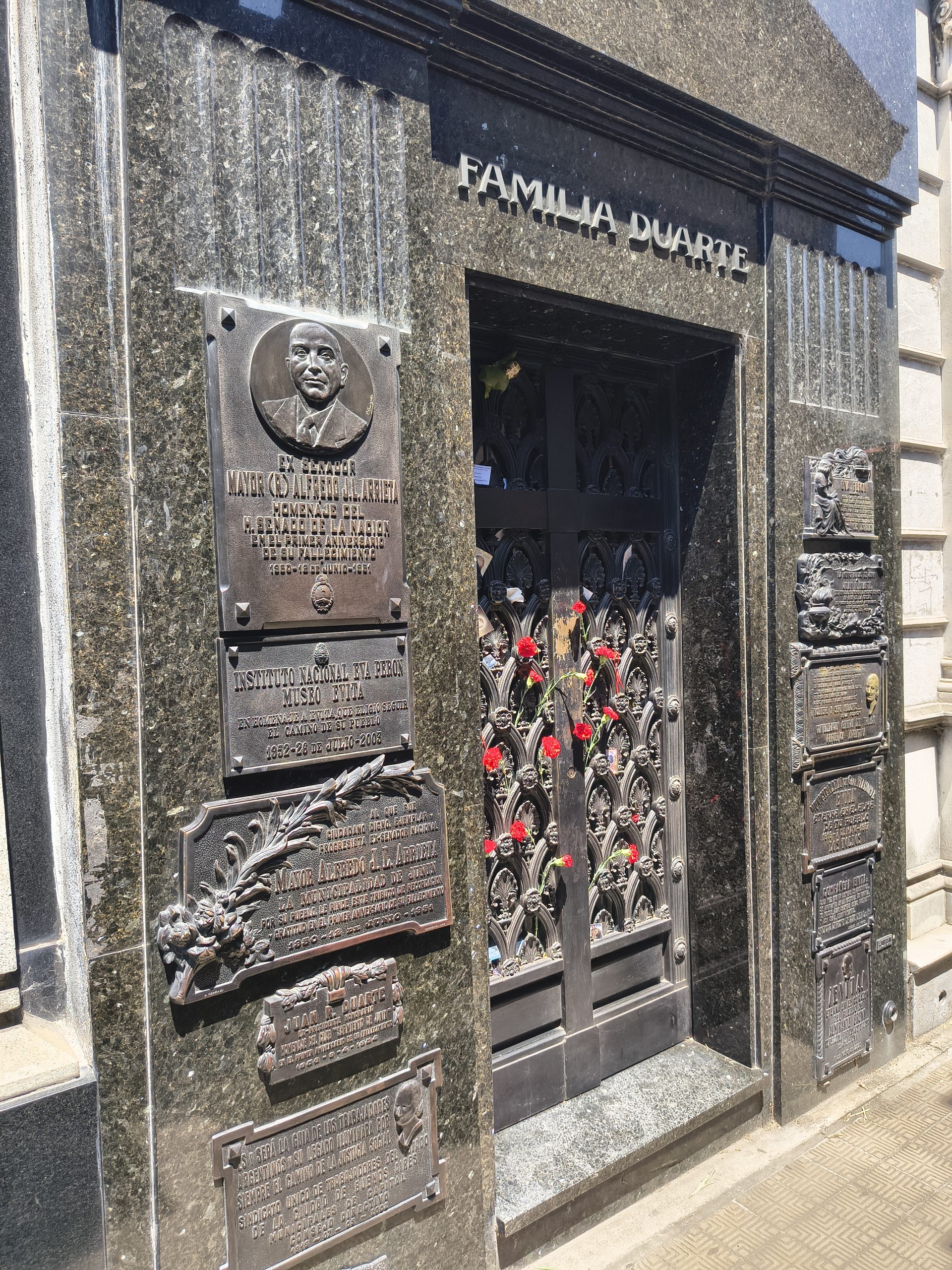 Tutaj jest pochowana Eva Peron