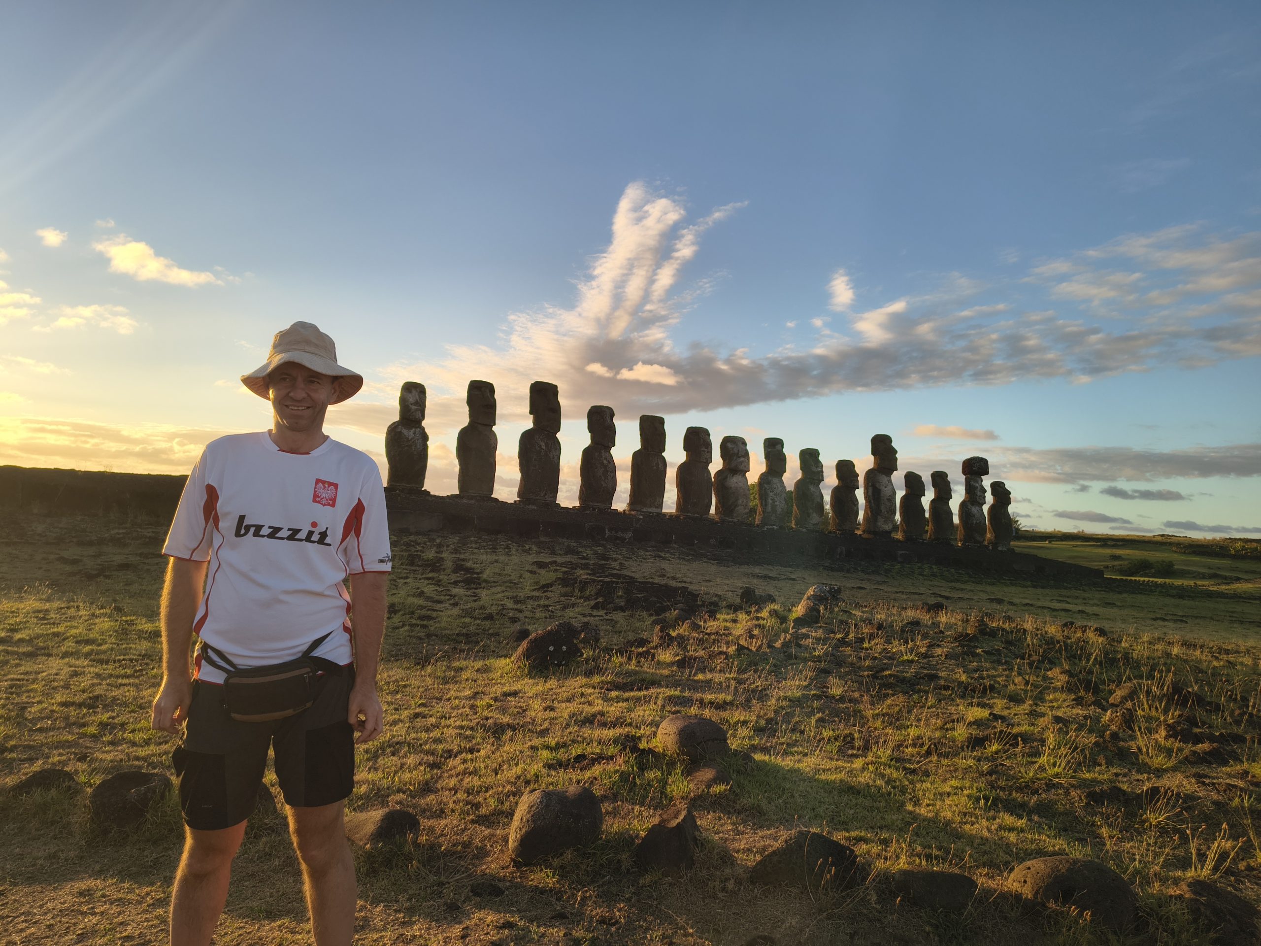 W oczekiwaniu na wschód słońca nad Tongarkiki