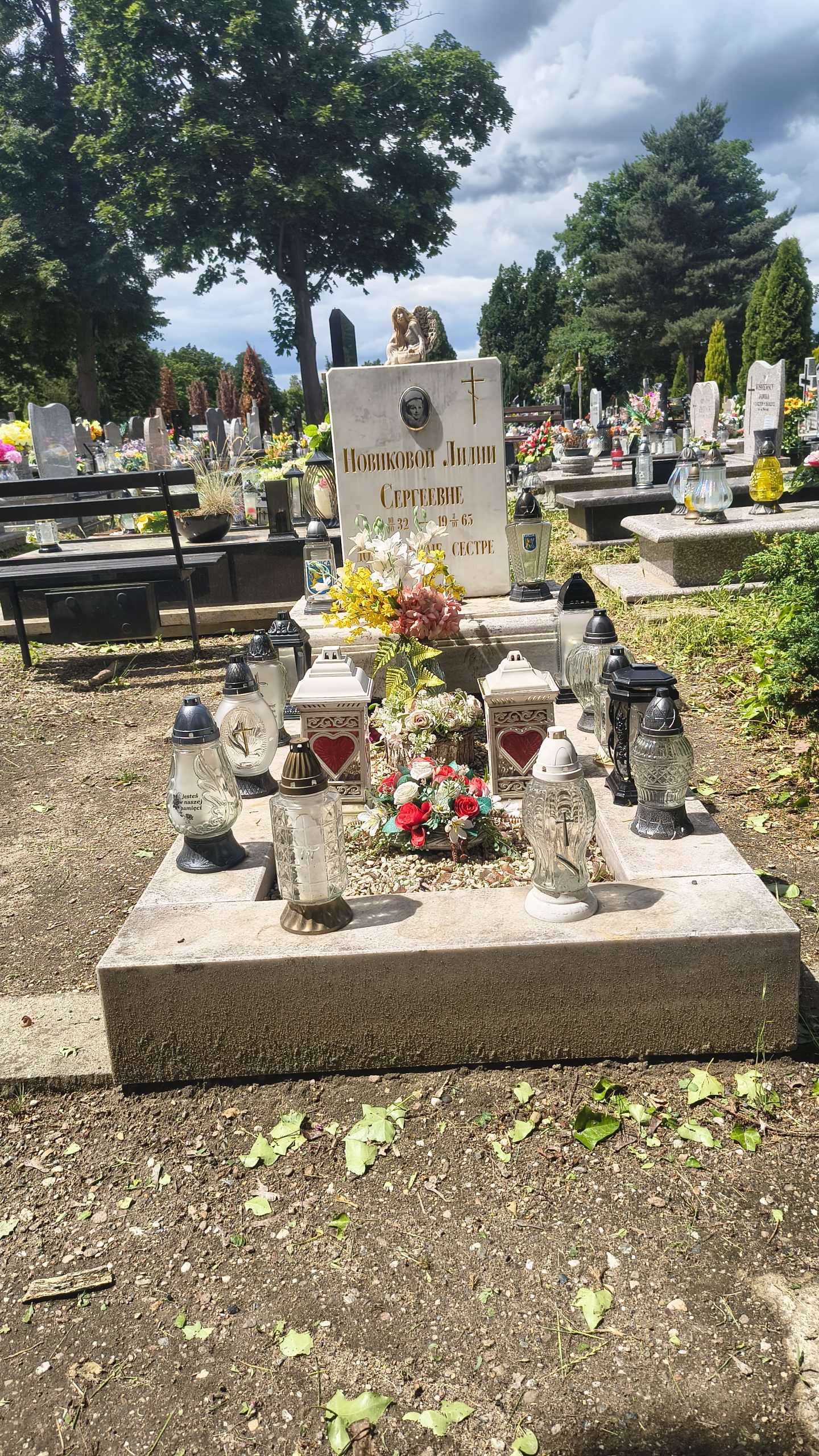 Grób "rosjanki" na legnickim cmentarzu